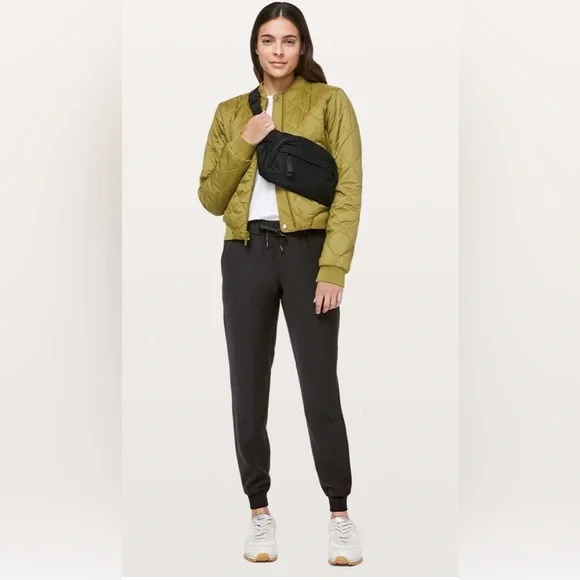 🍋 LULULEMON Black On The Fly Joggers Size 10 - Picture 6 of 13